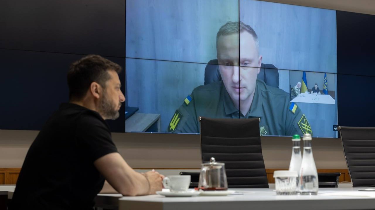 Президент Володимир Зеленський під час онлайн-зустрічі з командирами корпусів 18 липня