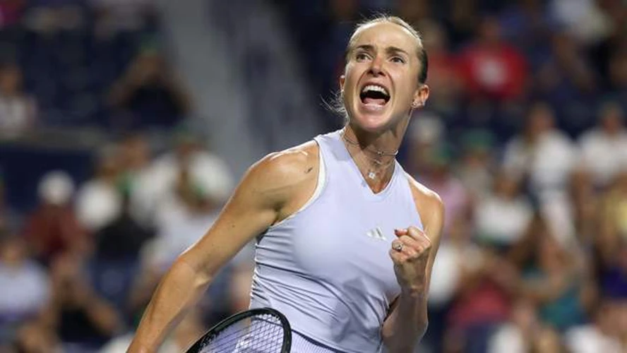 Еліна Світоліна на корті під час чвертьфіналу WTA 1000 у Торонто