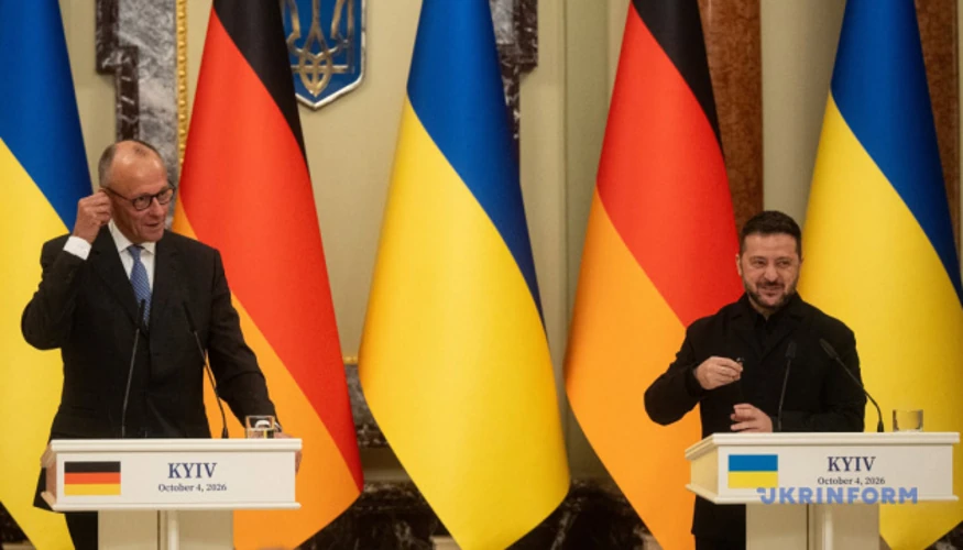 Володимир Зеленський і Фрідріх Мерц під час брифінгу у Києві 4 жовтня 2026 року